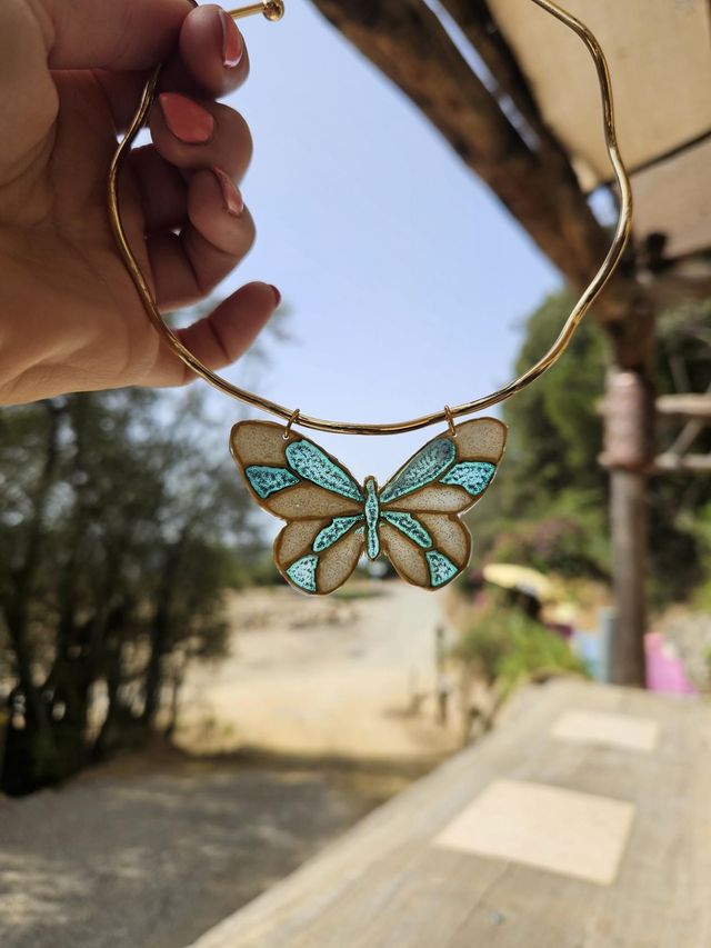 Collier Vitrail - Papillon Turquoise & Nacré 1